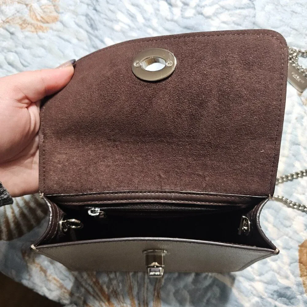 Coach Bowery Crossbody Purse in Metallic Champange/ Platinum color